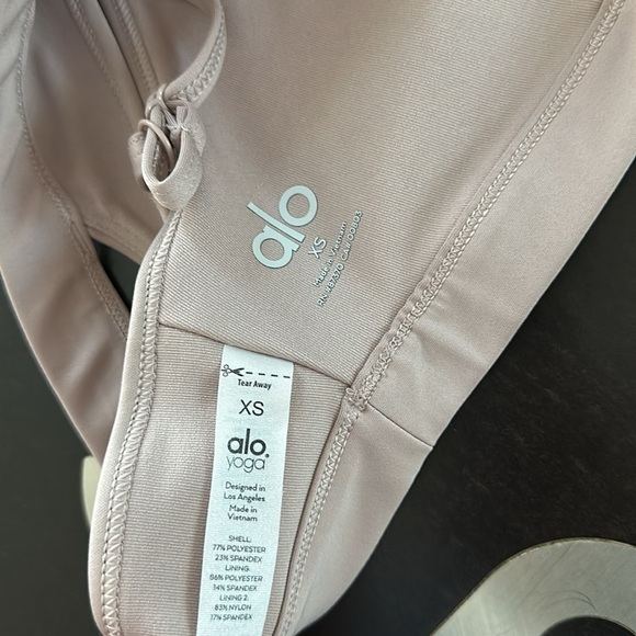 Alo Light Pink Sports Bra - Picture 6 of 6